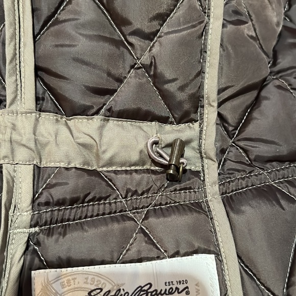 Eddie Bauer down jacket, size extra small - Picture 13 of 16